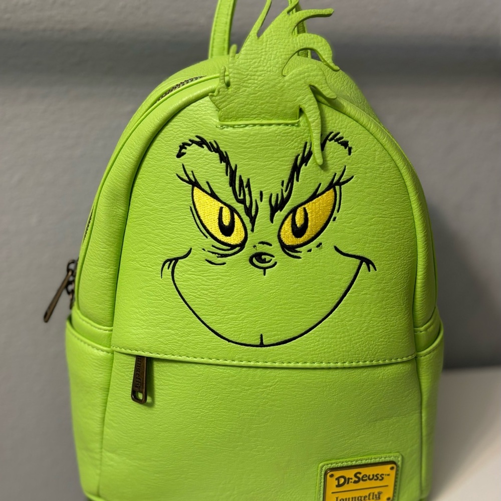 ‼️LOUNGEFLY BACKPACK‼️